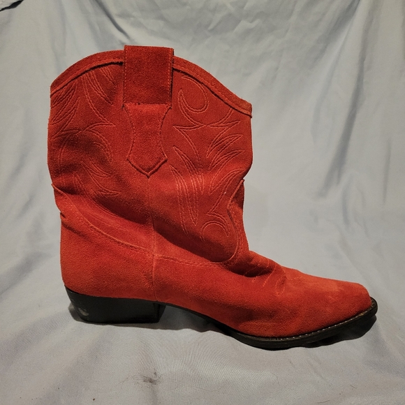 Women's Red suede Leather cowgirl boots - Picture 2 of 15